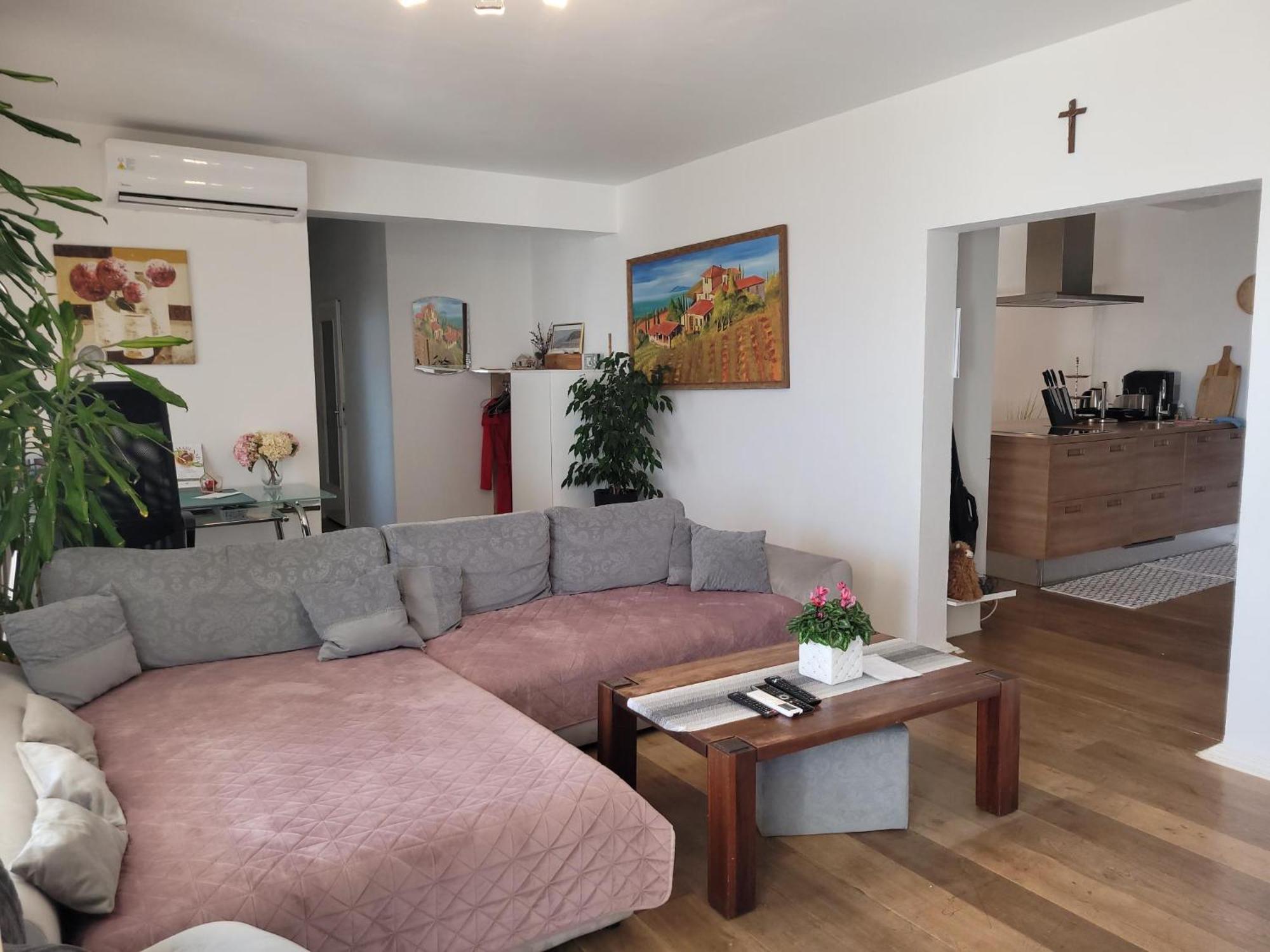 Apartments Chiara Mit Meerblick Und Pool Und Jacuzzi Lovran Exterior foto